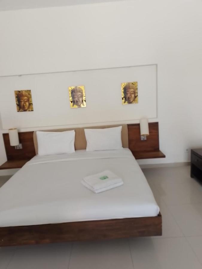 Marinos Place Legian Dış mekan fotoğraf