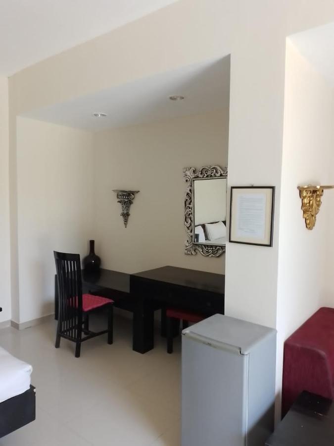 Marinos Place Legian Dış mekan fotoğraf