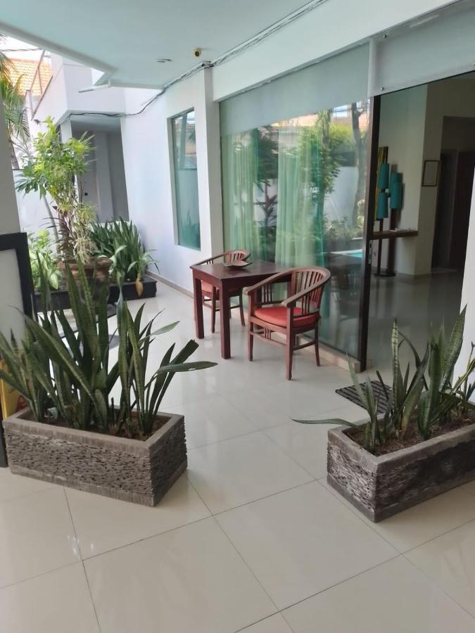 Marinos Place Legian Dış mekan fotoğraf