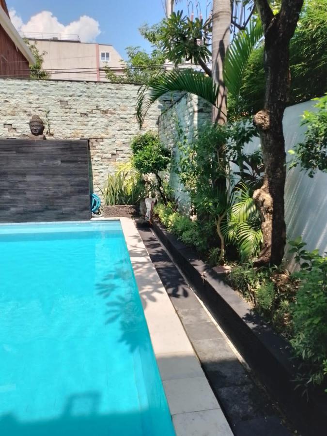 Marinos Place Legian Dış mekan fotoğraf