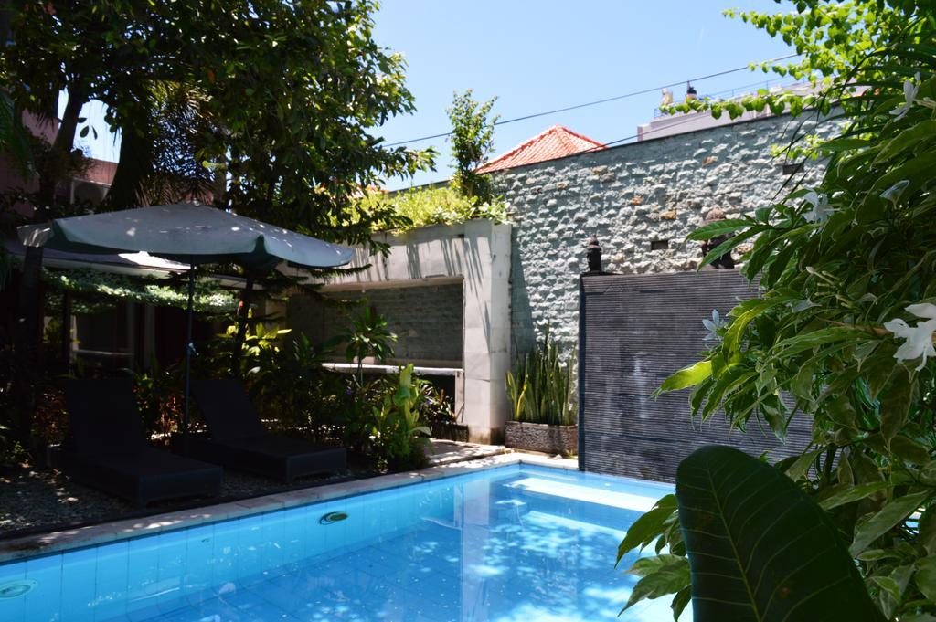 Marinos Place Legian Dış mekan fotoğraf