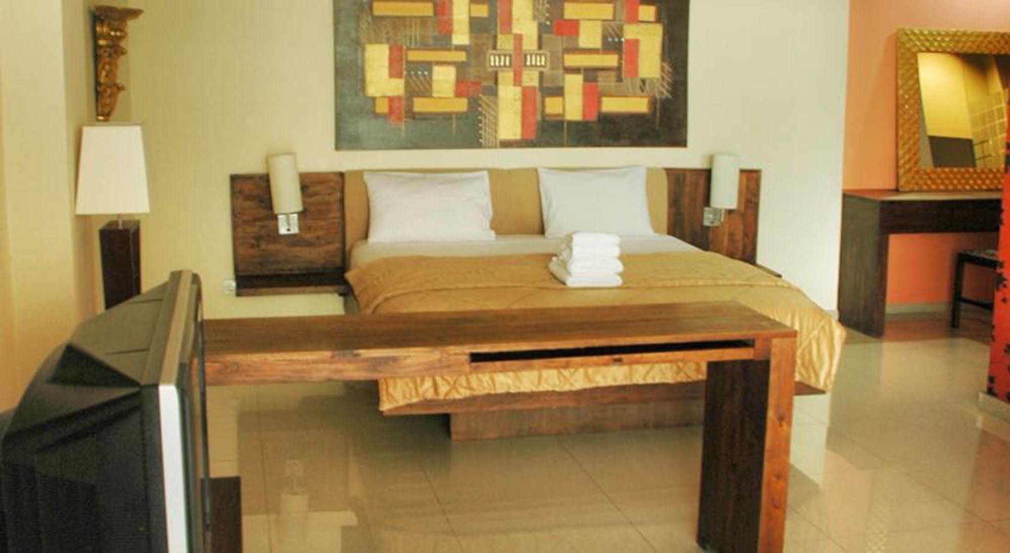 Marinos Place Legian Dış mekan fotoğraf